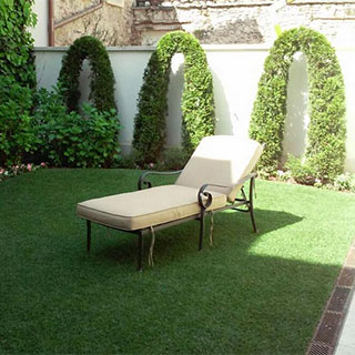 Realizzazione prati sintetici